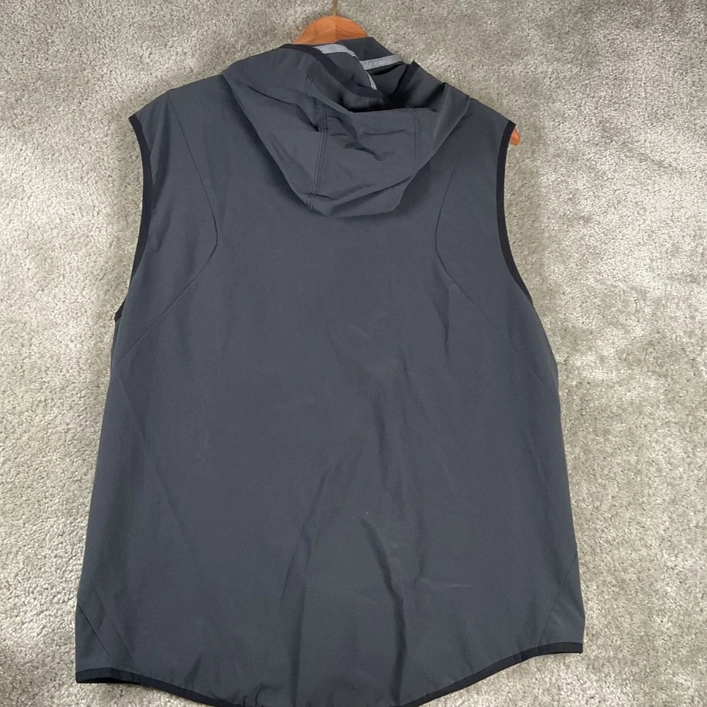 Jordan Dri-FIT Hooded Vest Mens Large Gray Full Zip Sleeveless Training Jacket